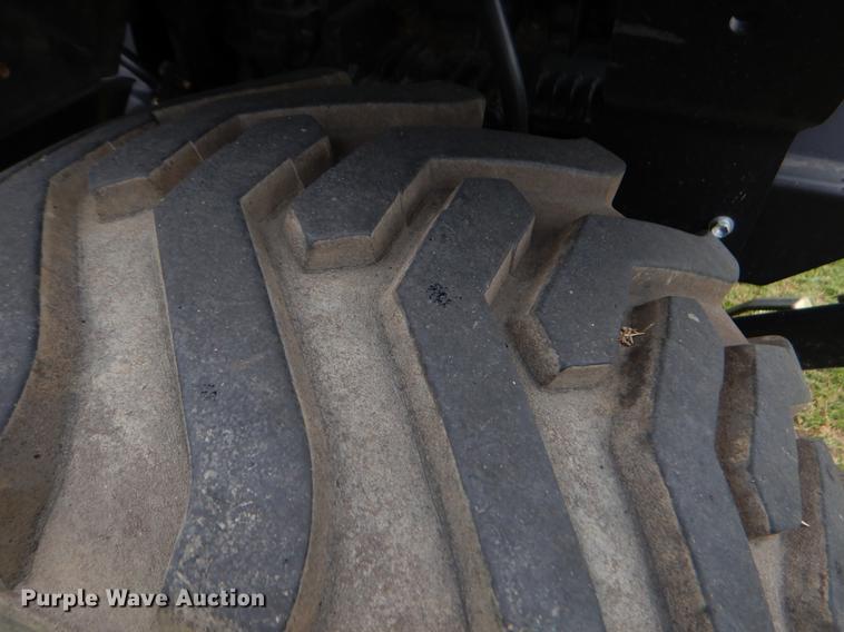 image for item EK9695 2007 John Deere 2305 MFWD tractor