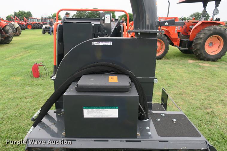 image for item EK9696 Bobcat WC-8BCHIPPER chipper