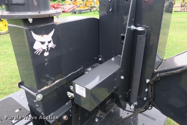 image for item EK9696 Bobcat WC-8BCHIPPER chipper