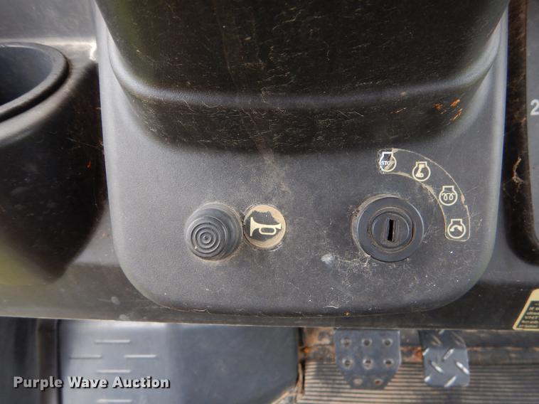 image for item EK9697 2006 Kubota RTV-900 utility vehicle