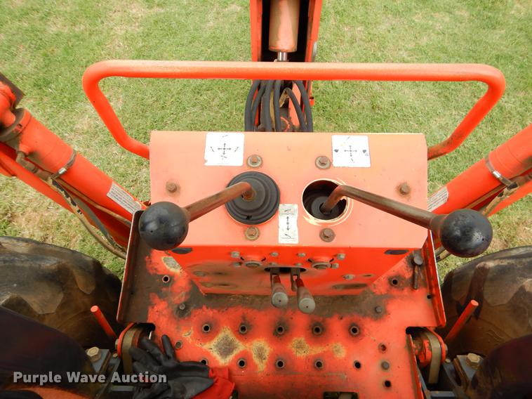 image for item EK9700 2005 Kubota L48 backhoe