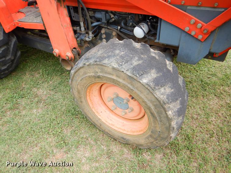 image for item EK9700 2005 Kubota L48 backhoe