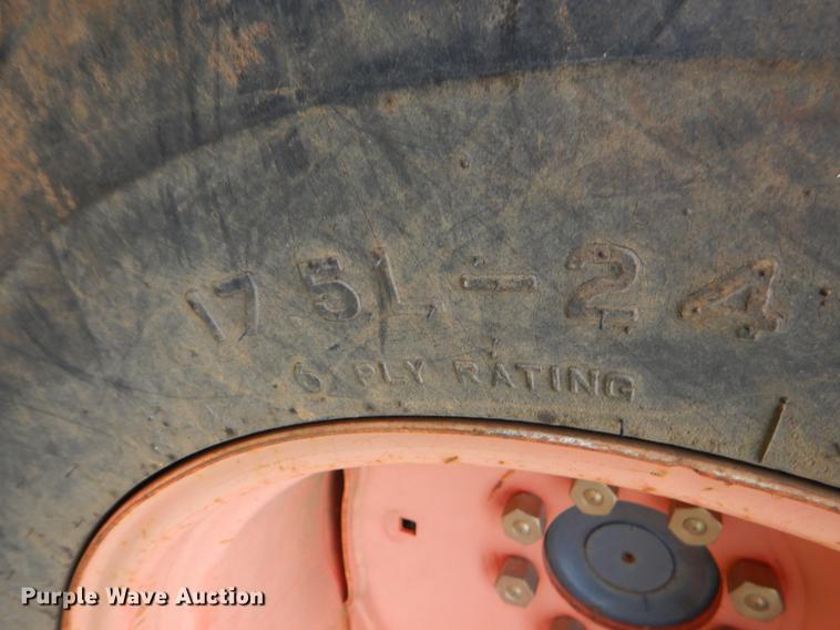 image for item EK9700 2005 Kubota L48 backhoe