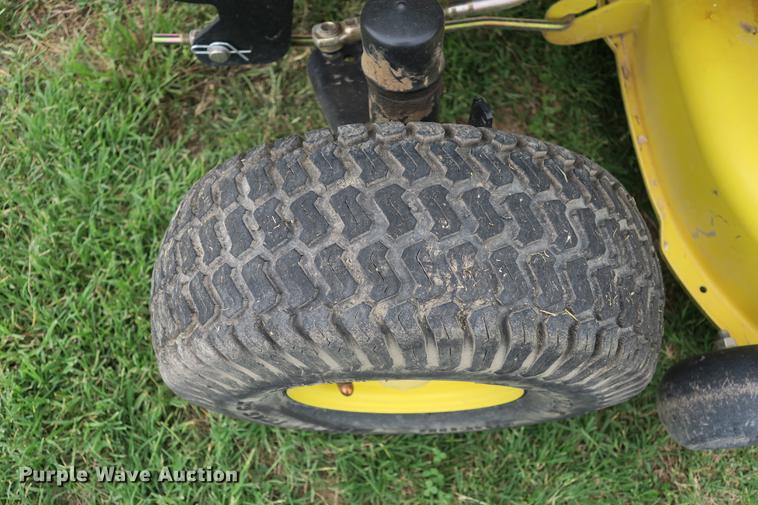 image for item EK9702 2008 John Deere X304 lawn mower