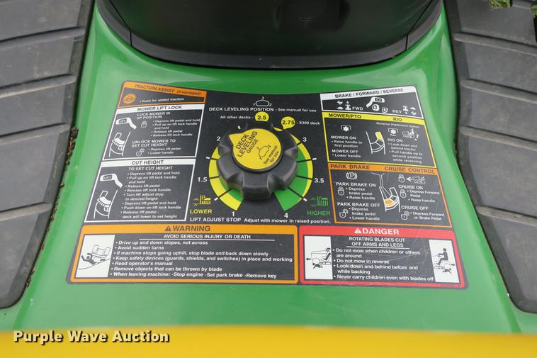 image for item EK9702 2008 John Deere X304 lawn mower