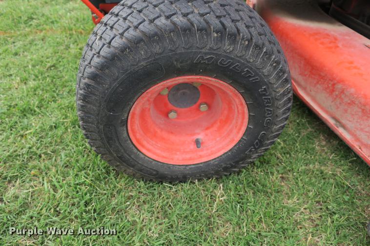 image for item EK9703 Kubota BX2200D tractor