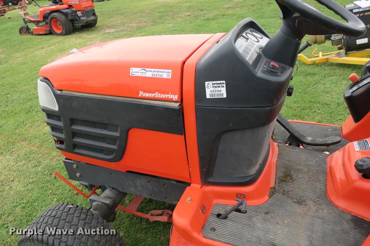 image for item EK9703 Kubota BX2200D tractor
