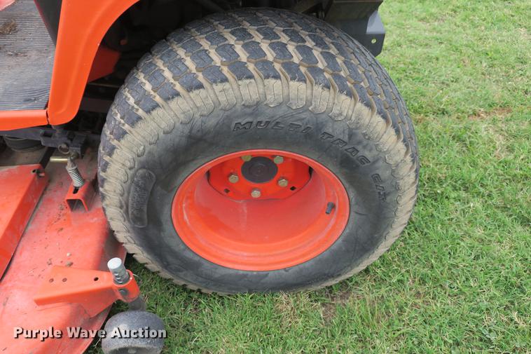 image for item EK9703 Kubota BX2200D tractor