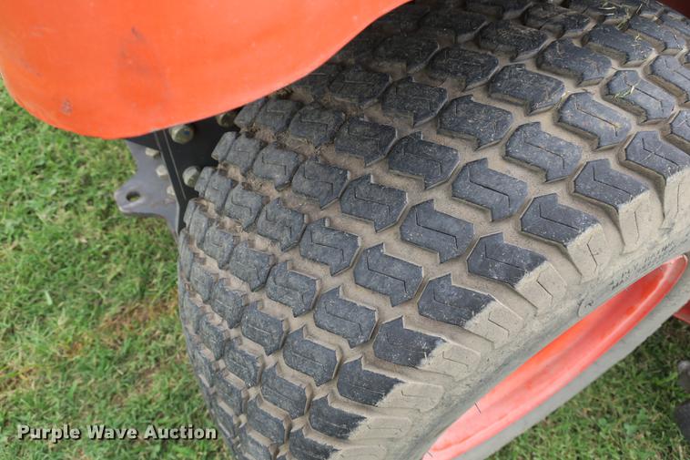 image for item EK9703 Kubota BX2200D tractor