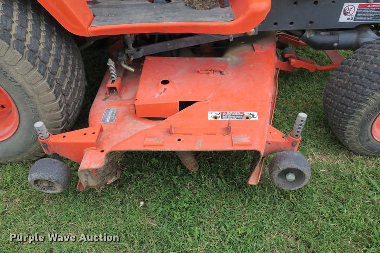image for item EK9703 Kubota BX2200D tractor