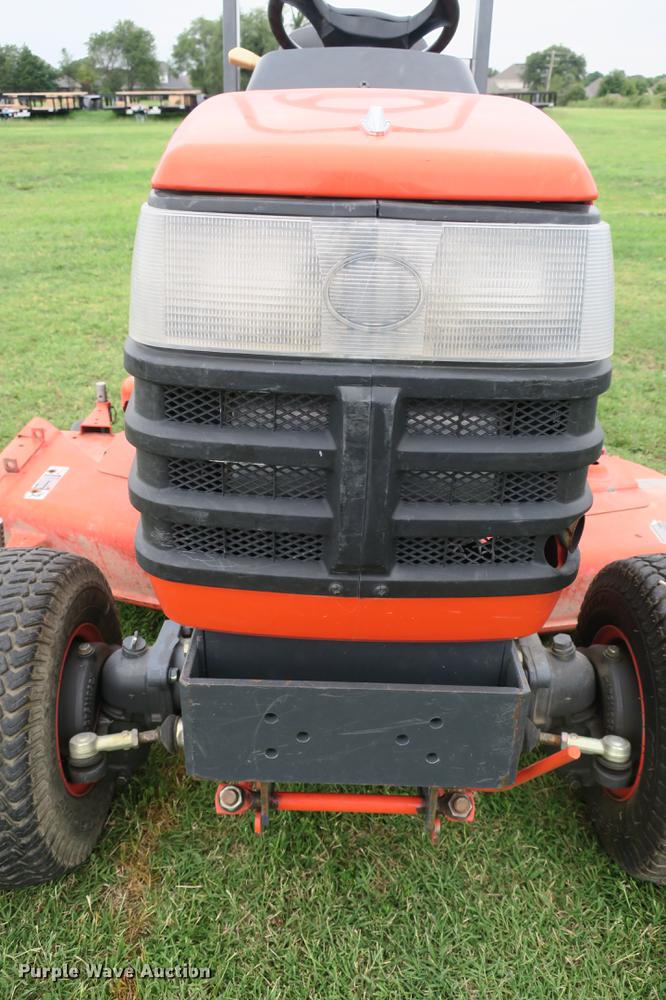 image for item EK9703 Kubota BX2200D tractor