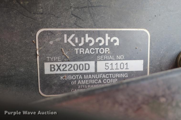 image for item EK9703 Kubota BX2200D tractor