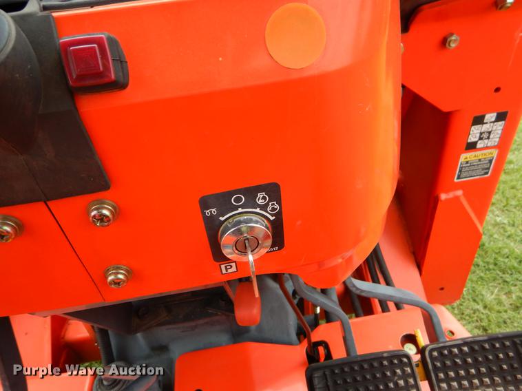 image for item EK9704 2006 Kubota MX5000 MFWD tractor