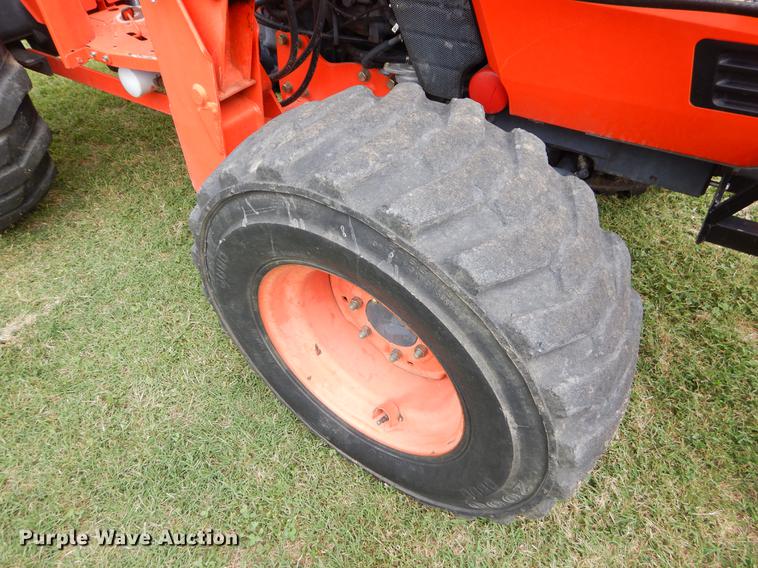 image for item EK9704 2006 Kubota MX5000 MFWD tractor