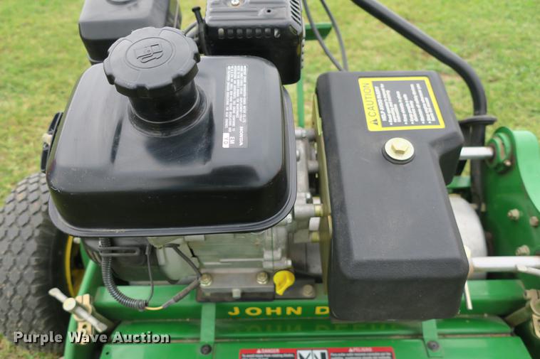 image for item EK9705 John Deere 220A greens mower