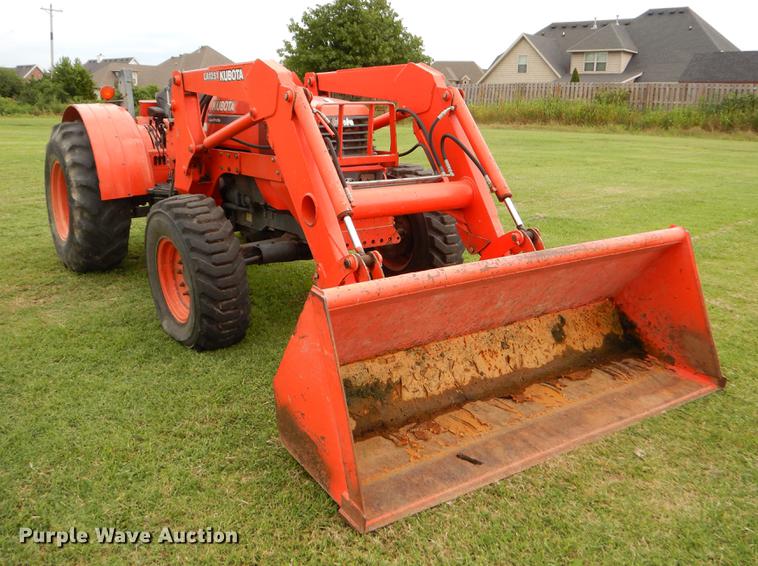 image for item EK9708 2002 Kubota M9000 MFWD Low Profile tractor