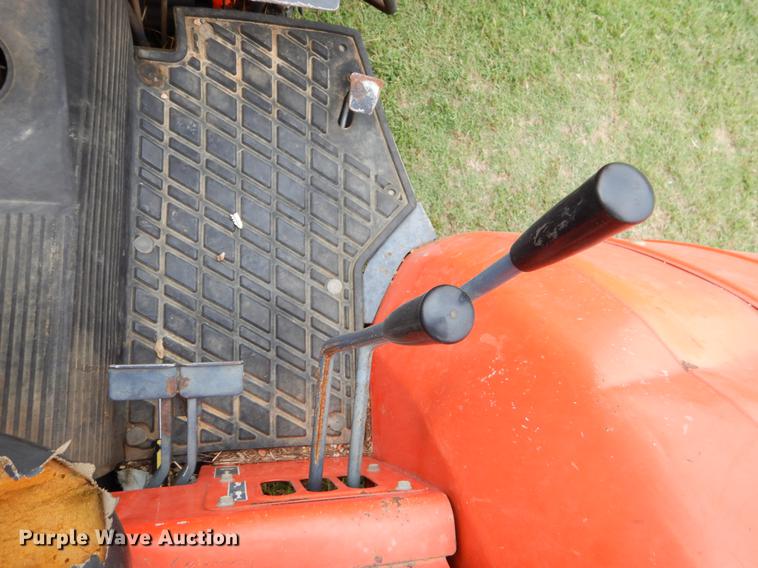 image for item EK9708 2002 Kubota M9000 MFWD Low Profile tractor
