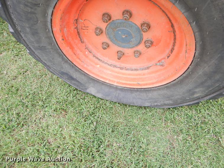 image for item EK9708 2002 Kubota M9000 MFWD Low Profile tractor
