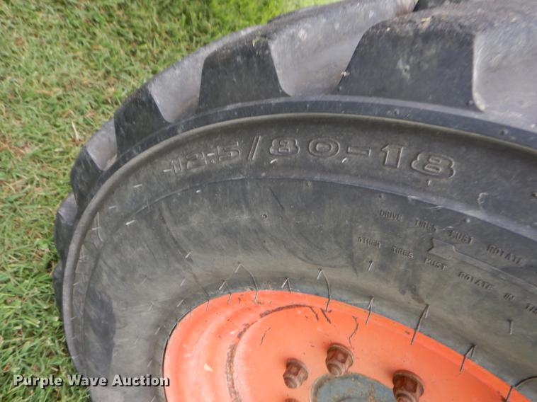 image for item EK9708 2002 Kubota M9000 MFWD Low Profile tractor