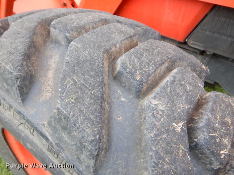 image for item EK9708 2002 Kubota M9000 MFWD Low Profile tractor