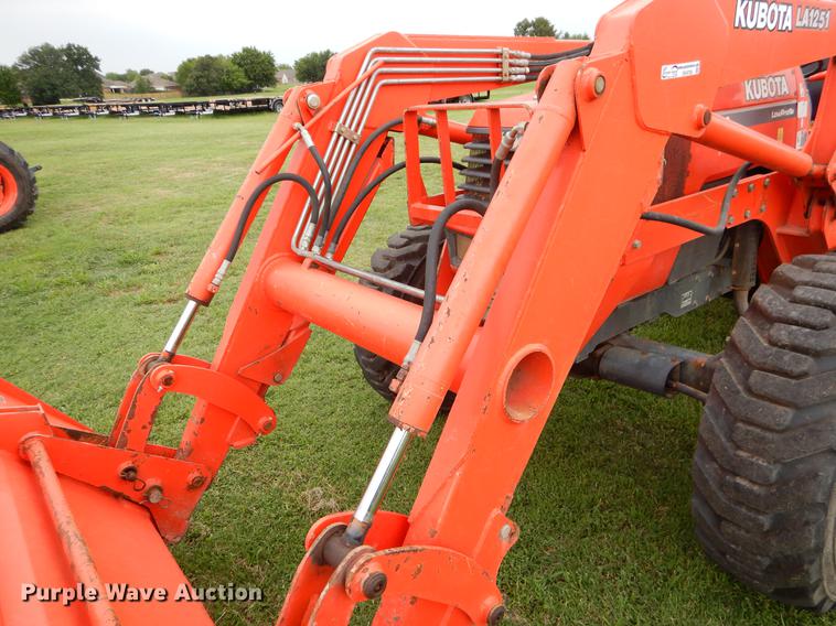image for item EK9708 2002 Kubota M9000 MFWD Low Profile tractor
