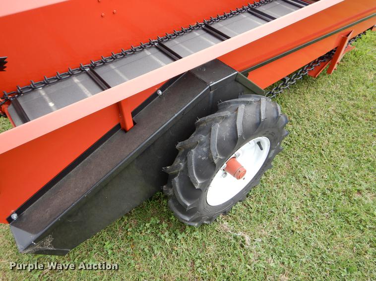 image for item EK9710 Pequea 35G manure spreader