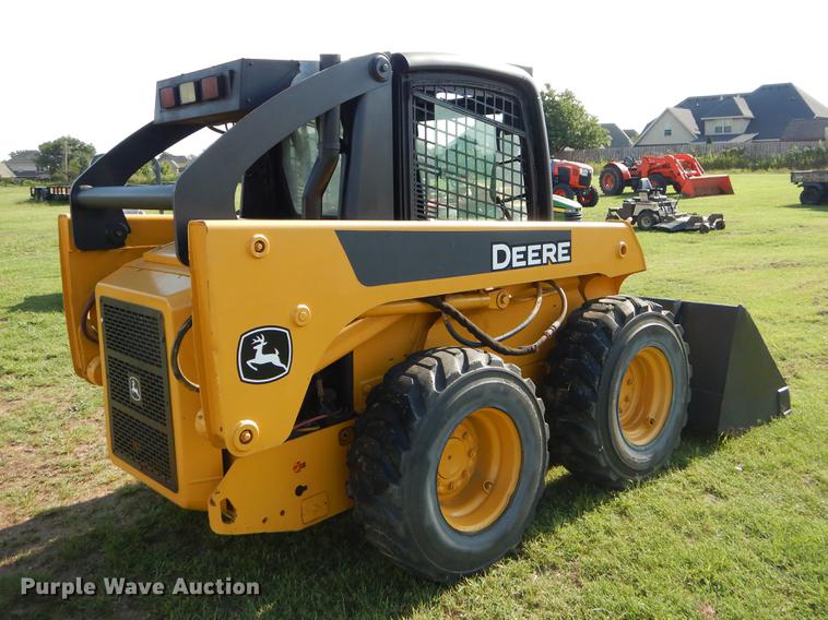image for item EK9720 John Deere skid steer