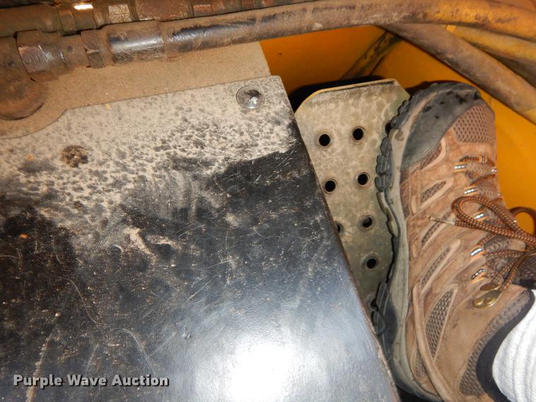 image for item EK9720 John Deere skid steer