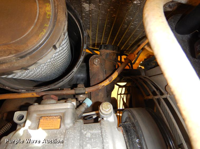 image for item EK9720 John Deere skid steer