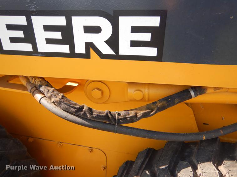image for item EK9720 John Deere skid steer