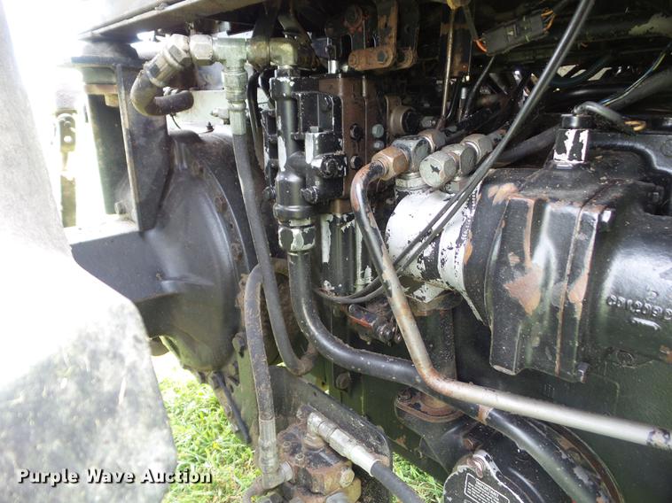 image for item L5683 1984 International 5288 MFWD tractor