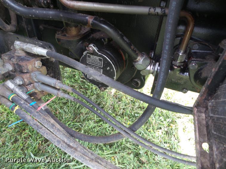 image for item L5683 1984 International 5288 MFWD tractor