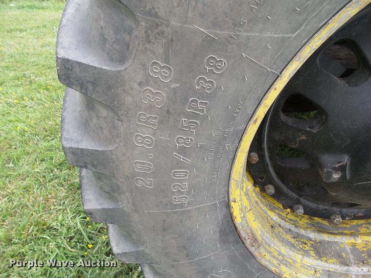 image for item L5683 1984 International 5288 MFWD tractor