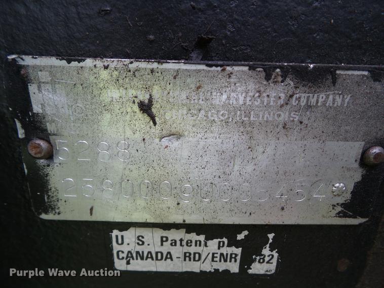 image for item L5683 1984 International 5288 MFWD tractor