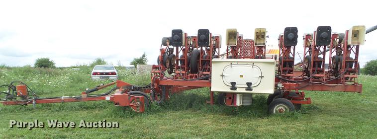 image for item L5684 Case IH Cyclo Air 800 planter