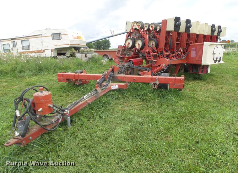 image for item L5684 Case IH Cyclo Air 800 planter