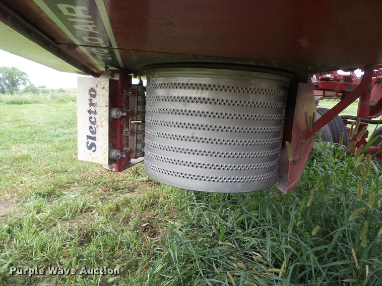 image for item L5684 Case IH Cyclo Air 800 planter