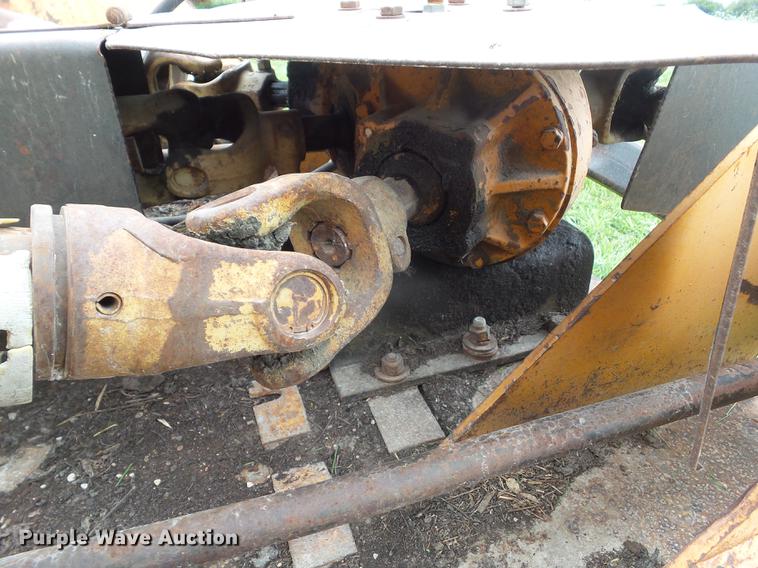 image for item L5685 Batwing rotary mower