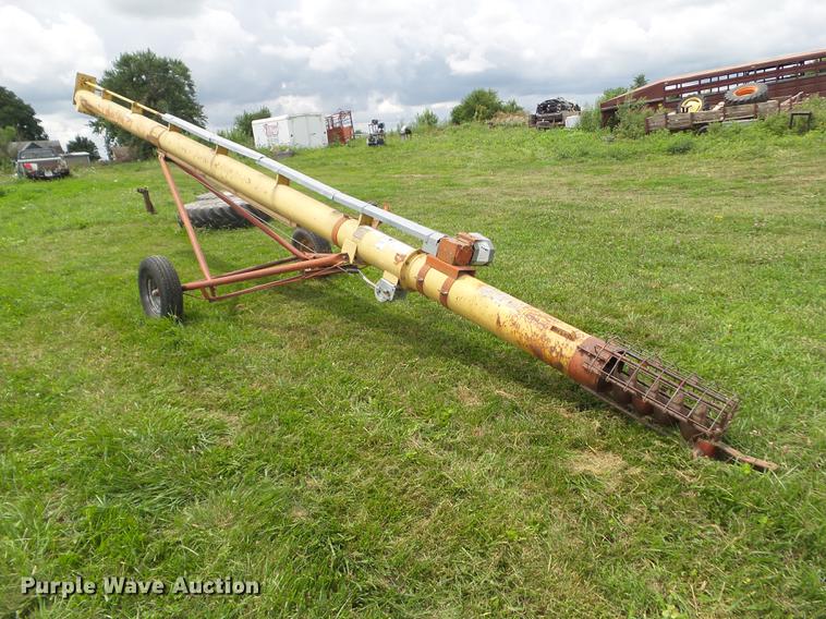 image for item L5686 Westfield WR100-31 grain auger