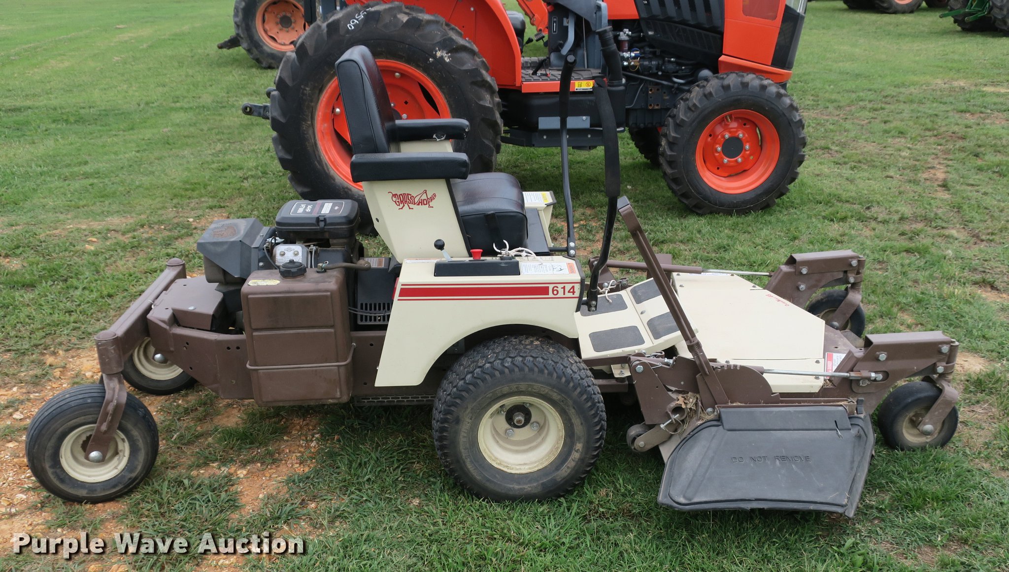 614 ZTR lawn mower in Springdale, AR Item EK9701 sold