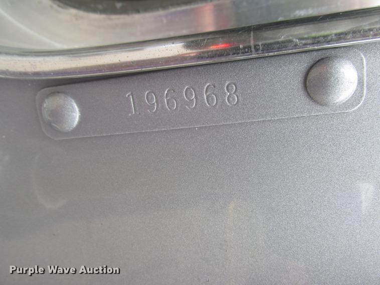 image for item DA8261 2007 Kenworth T600 semi truck