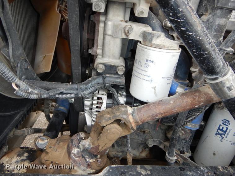 image for item DB8344 2006 Mack CHN613 semi truck