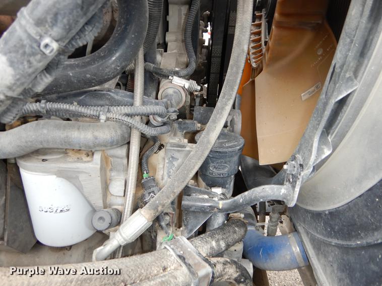 image for item DB8344 2006 Mack CHN613 semi truck