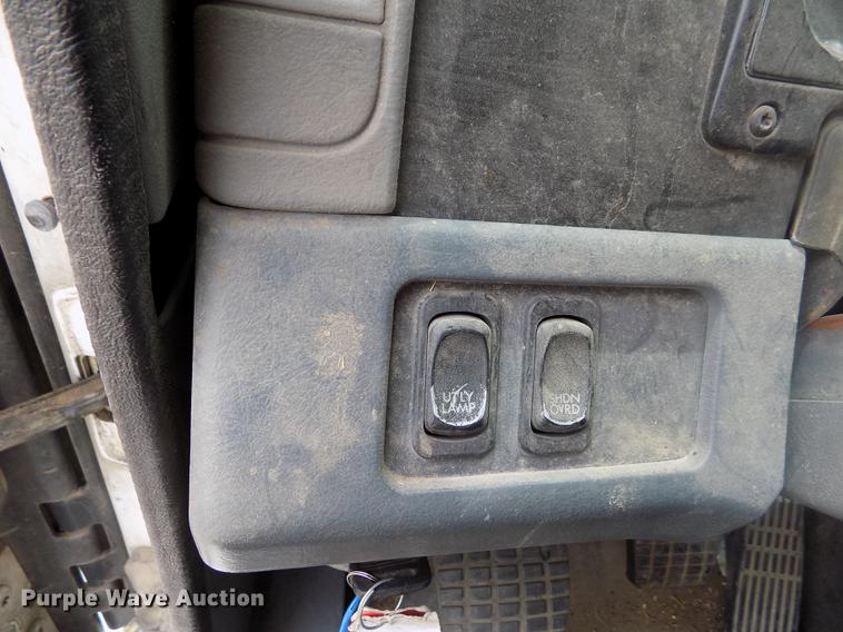 image for item DB9214 2003 Freightliner Columbia semi truck