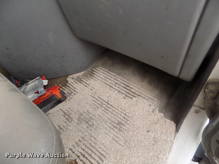 image for item DB9214 2003 Freightliner Columbia semi truck