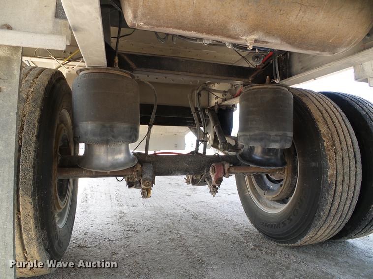 image for item DD5812 2010 Corn Husker 800 Ultra-Lite double hopper bottom grain trailer