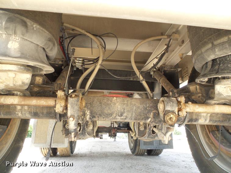 image for item DD5812 2010 Corn Husker 800 Ultra-Lite double hopper bottom grain trailer