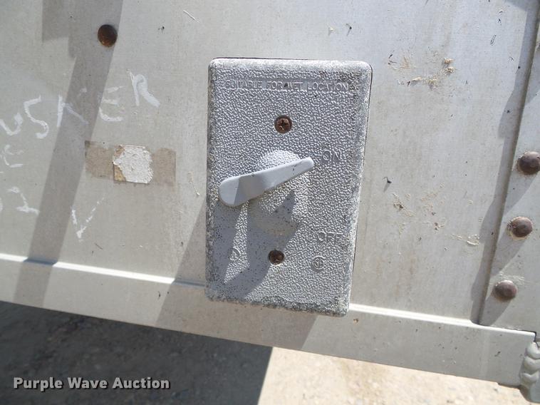 image for item DD5812 2010 Corn Husker 800 Ultra-Lite double hopper bottom grain trailer