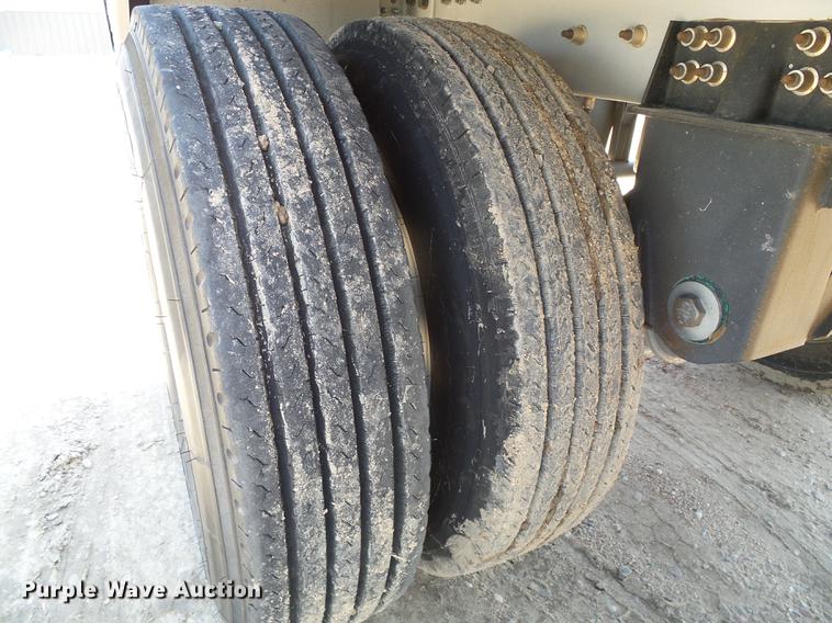 image for item DD5812 2010 Corn Husker 800 Ultra-Lite double hopper bottom grain trailer