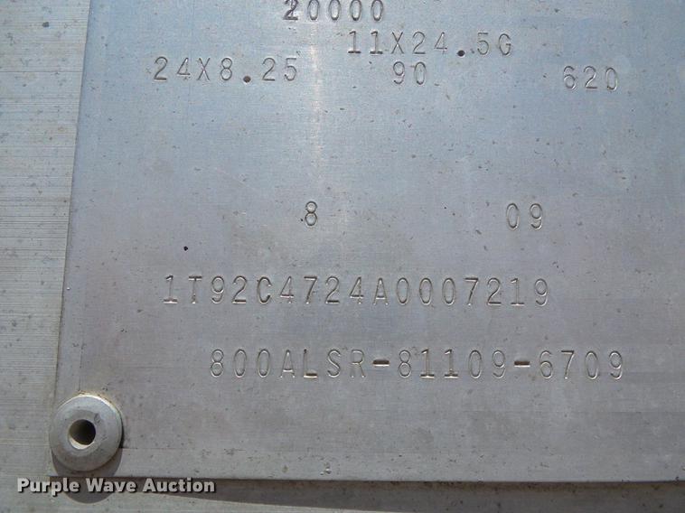 image for item DD5812 2010 Corn Husker 800 Ultra-Lite double hopper bottom grain trailer